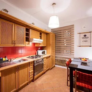 https://townhall-apartment.hotelswroclaw.com